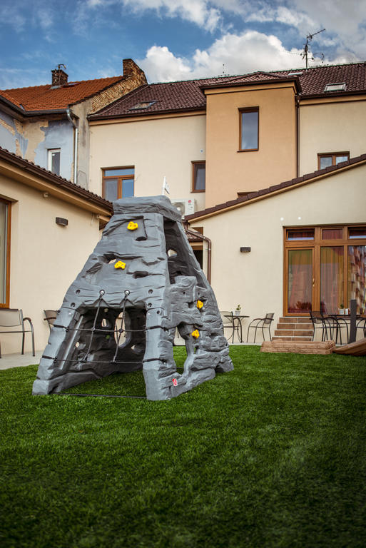 Penzion Vino Hruska Veselí nad Moravou Kültér fotó